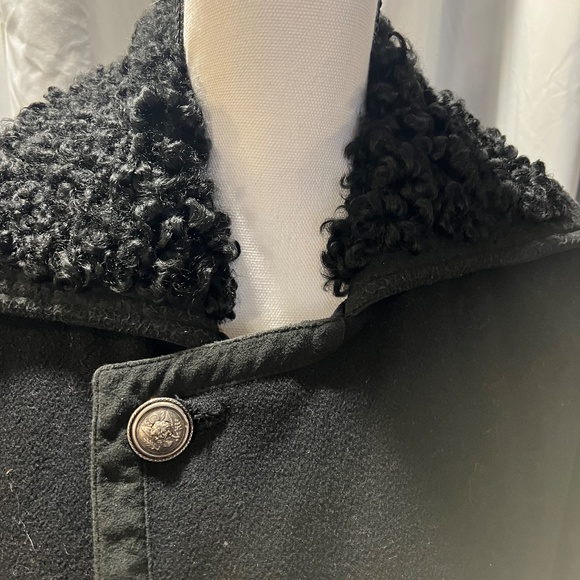 WINTER COAT - Picture 3 of 8